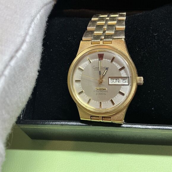 Omega Constellation Electronic f300hz Running OEM Bracelet And Crown